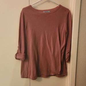Long-sleeved pink top